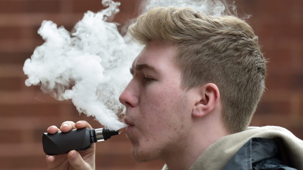 The Cultural Shift: Disposable Vape and Changing Smoking Habits